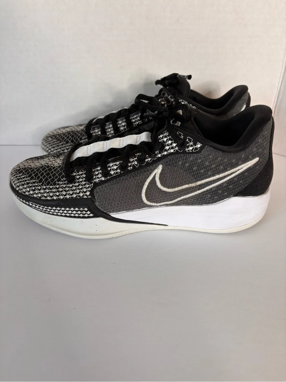 Nike Sabrina 1TB Low Top Women's Black and White Basketball Athletic Sneakers - Picture 2 of 7